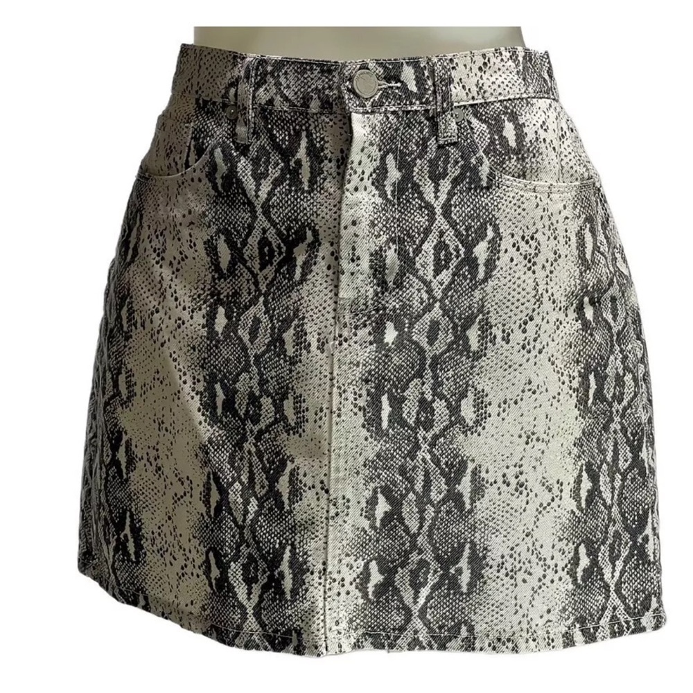 BLANK NYC snakeskin Print Denim Mini 5 pocket A-line skirt Women's Size 27